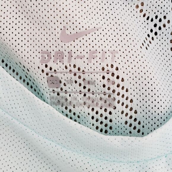 NWT NIKE Dri-Fit Baby Blue Lightweight Running Top - Picture 13 of 14